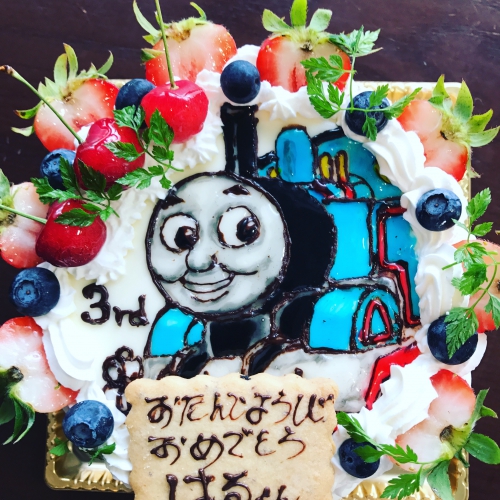 きかんしゃトーマス キャラクターケーキ お祝いケーキ 新着情報 福岡 大宰府のパフェ レストラン ノエルの樹
